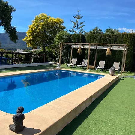 'coll De Rates' Beautiful 1-bed *